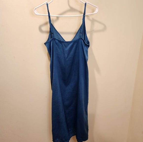 Urban Renewal Green Satin Recycled Cotton Night Gown size S/P - Picture 2 of 13